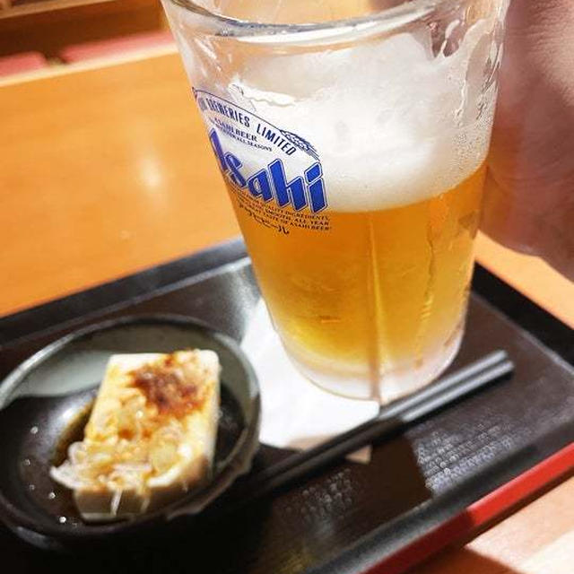 温泉で熱った身体に酒が沁みる