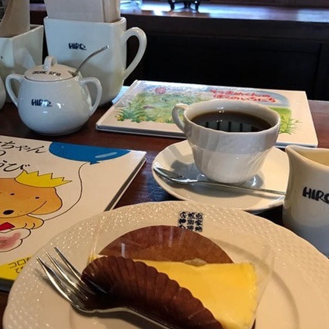 朝ごはん＊娘とカフェ時間、バレンタインのこと、こんもり小松菜ピザトーストの朝ごはん