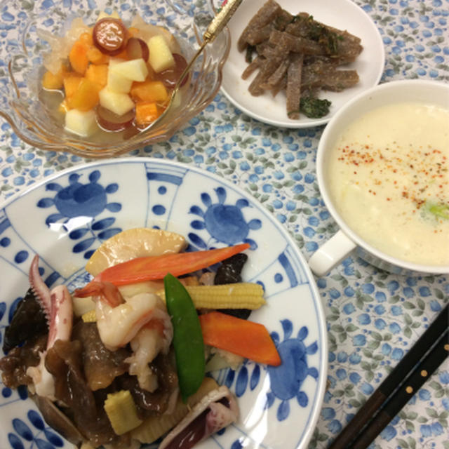 10月第3週の教室、まだ麦茶です