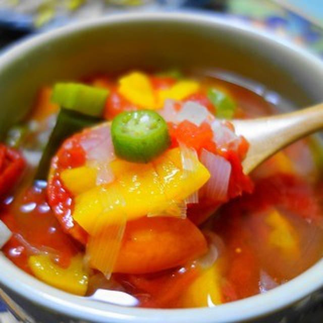 簡単アジアンスープ♪ありもの野菜を食べる