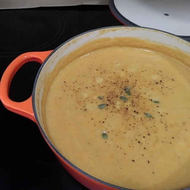 カレー風味のバターナッツ・スープ♡(=^・・^=)♡