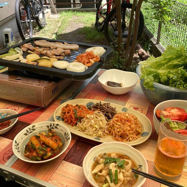 サムギョプサルの献立レシピ。韓国人が用意するタレや副菜、〆のチャーハンまで！