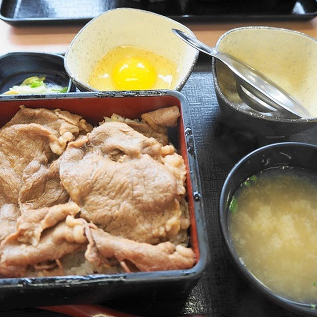 吉野屋「特選すき焼き重」☆サーロイン！初日に食べた