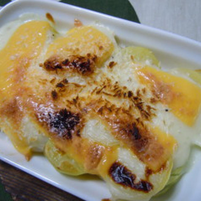 新玉ねぎとじゃがいものグラタン