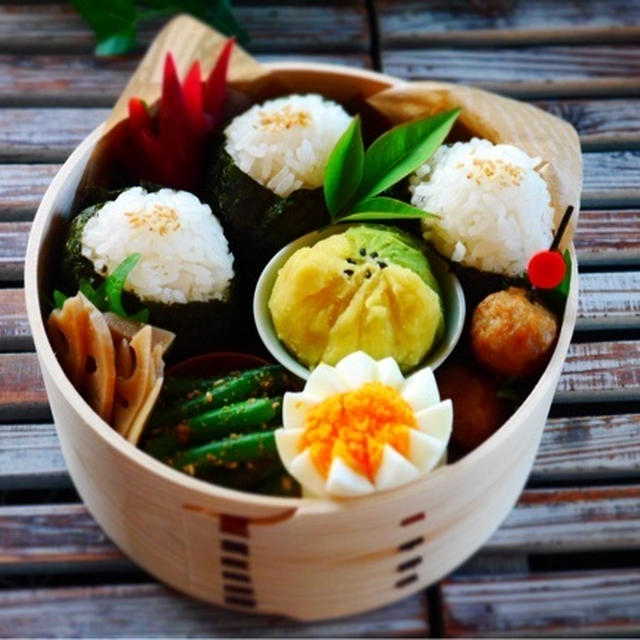 のろまなカメの旦那くん弁当＊旦那くん作さつまいもの2色茶巾