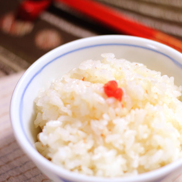 トマトの塩漬け調味料　そるとまとで炊いたご飯