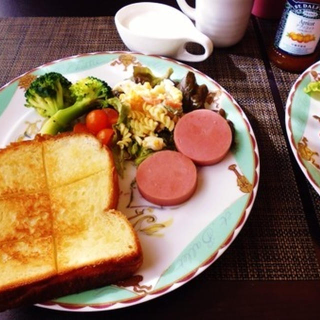 美味しいジャムともちもち山食パンゲットの兼用ごはん