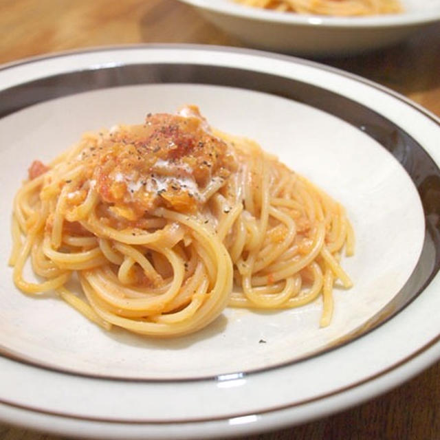 カニ缶で　『カニのトマトクリームクリームパスタ』