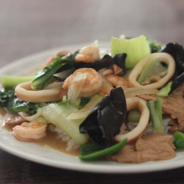 白菜大量消費レシピ♪大豆ミートで中華丼