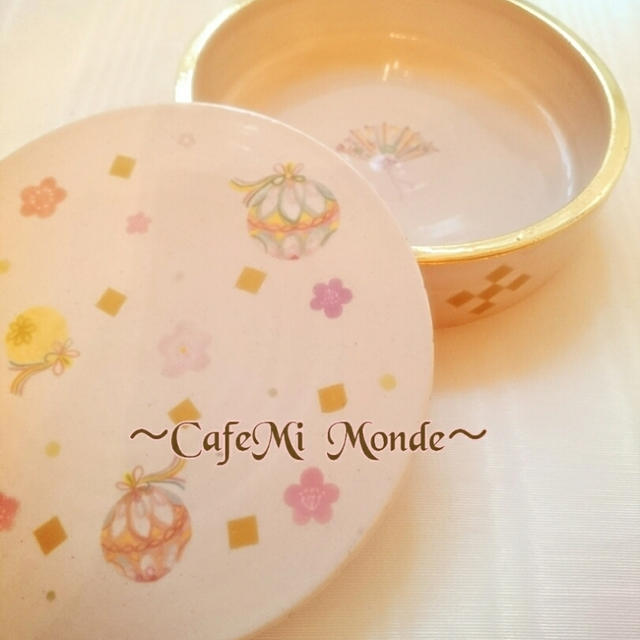 桜ピンクのお重とか❤ポーセラーツ