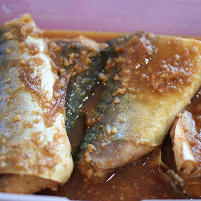 冷凍鯖を使って簡単鯖の味噌煮をまたまた作りました＾＾今日は備蓄米を買いに行ってきます！