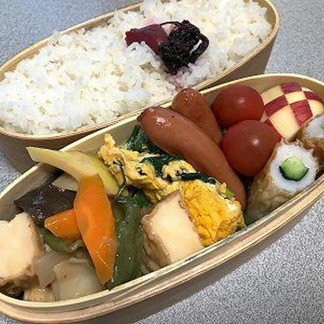 酢厚揚げ弁当。眠そうなあんこ