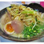 宮崎ラーメンと新鮮な鯨ユッケに感動☆宮崎らーめん鶏三郎