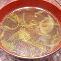 セロリと玉ねぎの中華風スープ（レシピ付）