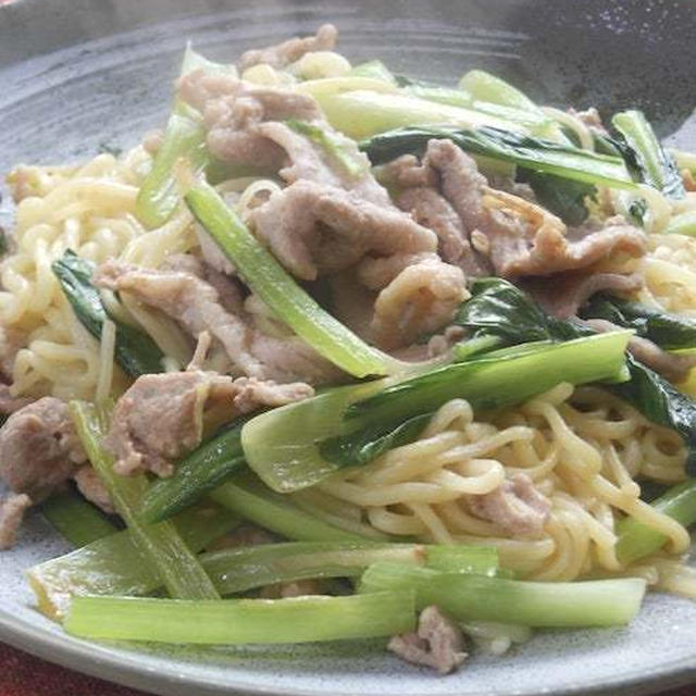 野菜を味わうシンプル焼きそば〜きざみ生姜と焦がし醤油の和風焼きそば。