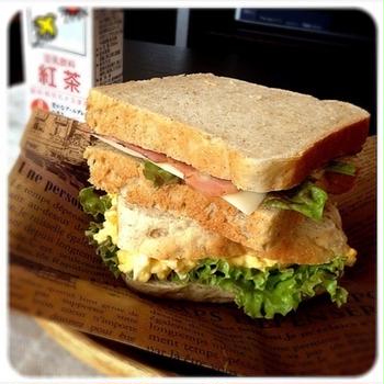 今日のランチは自家製サンドイッチ♪