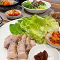 今日の夕飯は韓国の茹で豚「ポッサム」