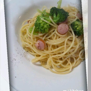 ブロッコリーとウインナーのマヨパスタ