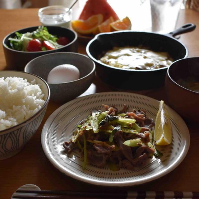 朝ごはんとおべんとー。