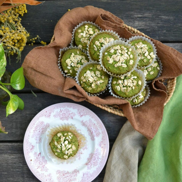 Green Smoothie Muffins with Rice Flour and Oatmeal 米粉とオートミールのグリーンスムージーマフィン