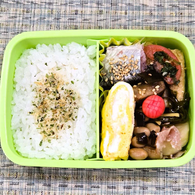 くもりときどき晴れ　　なすとニシンの煮物