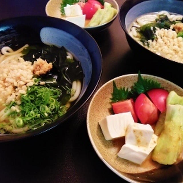 お肉類はないよ晩御飯～豆腐と蒸し茄子の和サラダ～♪～♪