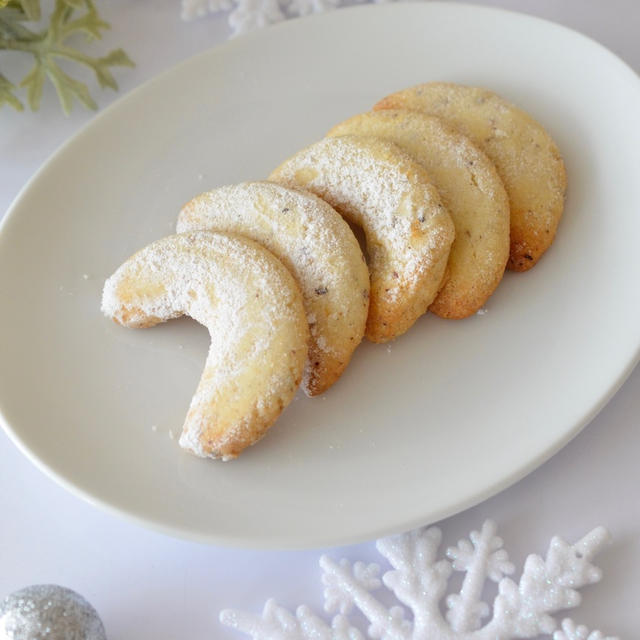 三日月型のクリスマスクッキー バニラキプフェル