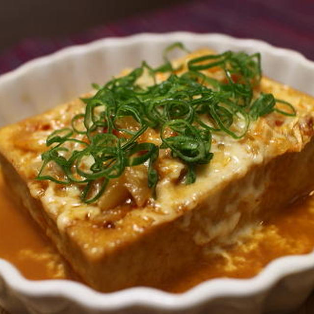 19/10/19　厚揚げとキムチのレンジピザ