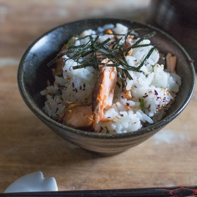 【焼いておくだけ作り置き】簡単混ぜご飯レシピ