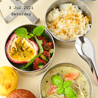 ７月６日　火曜日　豚といんげんのグリーンカレー