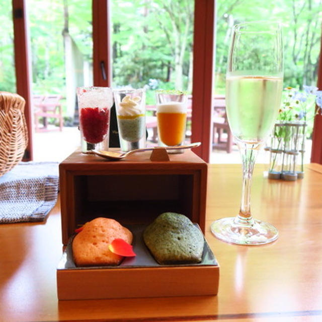 【軽井沢】まるでディナー！ホテルスイーツをコース仕立てで楽しめる贅沢な空間。「ホテルブレストンコート ザ・ラウンジ」