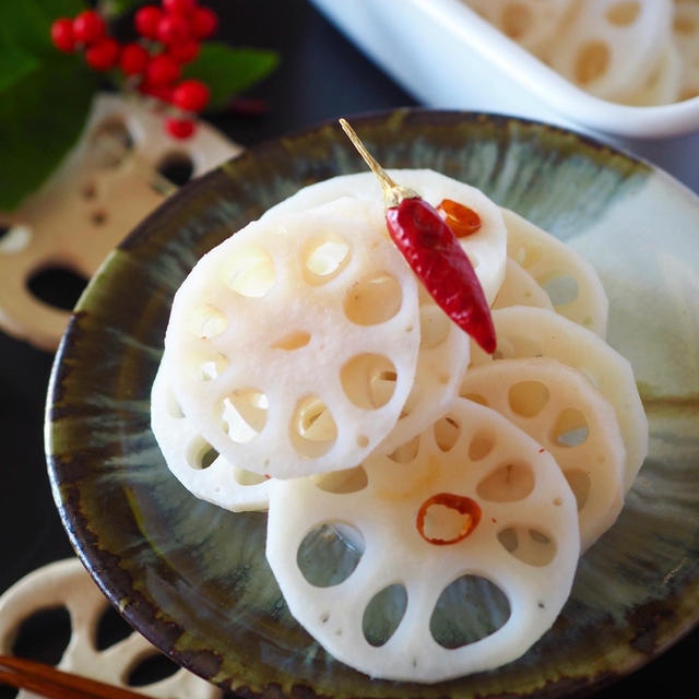 電子レンジで作れる【基本のおせち料理】れんこんの甘酢漬け