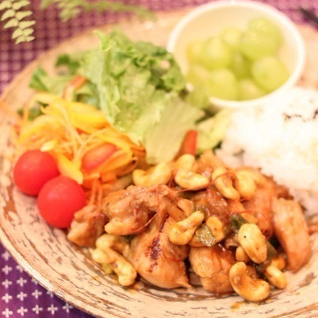 昼カフェ☆鶏のカシューナッツ炒め・IKEAレストラン
