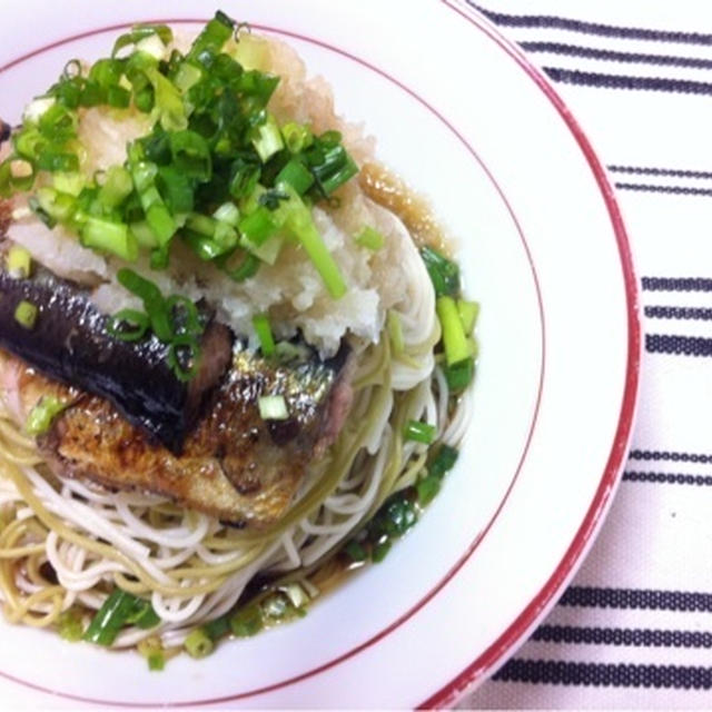 こんなのアリ？と思うけどかなり行けます！サンマの塩麹ソテーON素麺