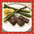 魚焼きグリルで作る、牛肉とアスパラガスの簡単クリスマスグリルプレート（レシピ付）