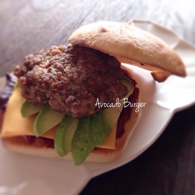 アボカドハンバーガー。