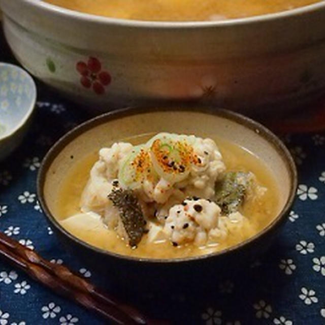 お出汁が最高♪土鍋で白子とタラの味噌汁