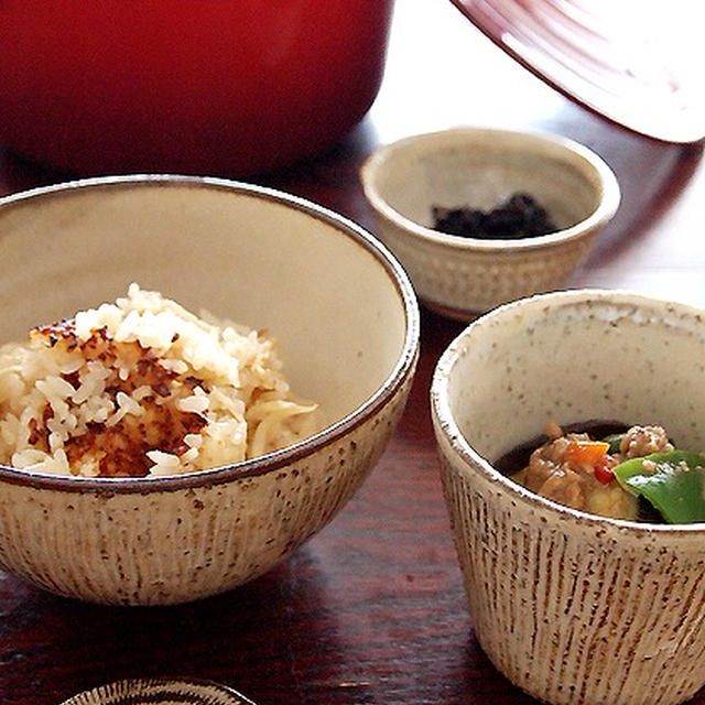 冷めても美味しい・・お鍋で新生姜の炊き込みご飯＆肉味噌茄子♪