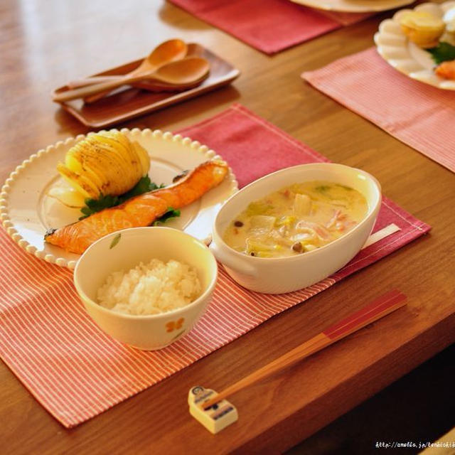 サーモンの塩グリルで晩御飯と、エキマルシェ大阪に行ってまいりました♪