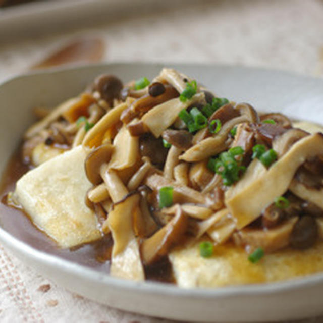 揚げ豆腐のきのこあんかけ