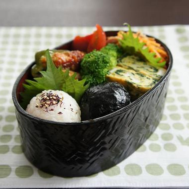 お弁当×ピーマンの肉詰め