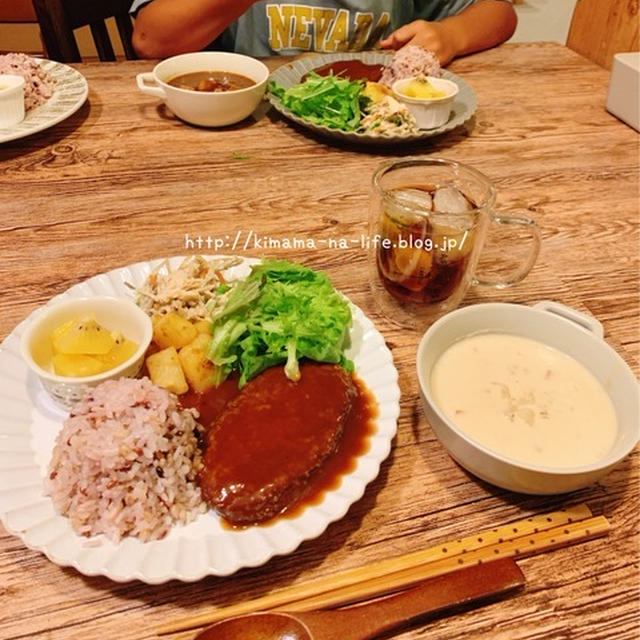 しまじろうお母さん。と　15分で用意した夕飯でも組み合わせ次第。