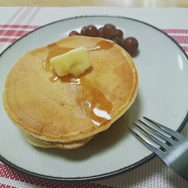 いちご風味のしっとりふわふわパンケーキ♪