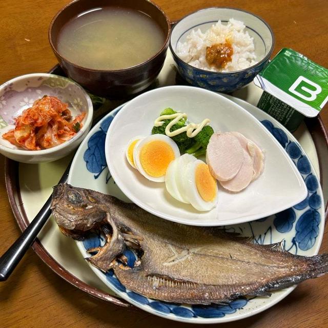 6.24【お家ごはん・朝 】 焼き魚とシジミ汁です❣️