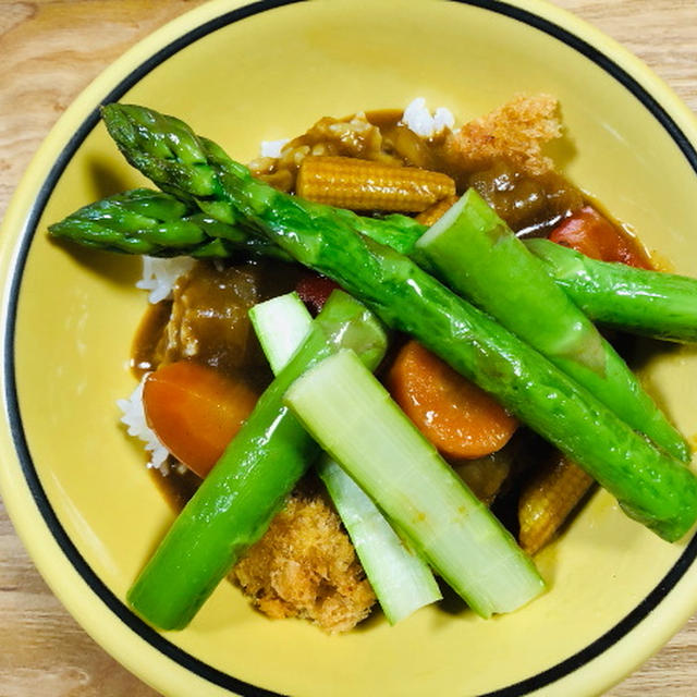 チキンカツカレー＋アスパラソテー