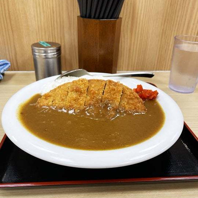 ジャンボメンチ勝つカレーを食べる 〜名代 箱根そば〜