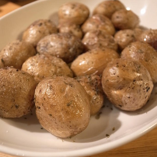 インカのめざめのオーブン焼きが旨すぎて、めざめた｜見つけた、欲しかった牛革A5手帳カバー。ペンホルダーつき。赤