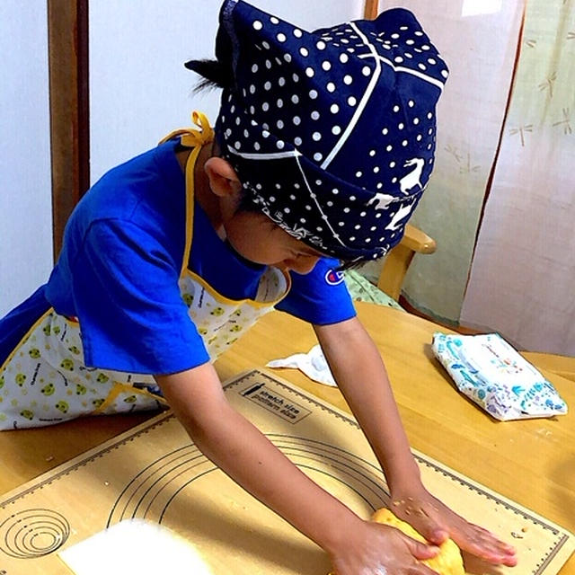 【親子レッスン開催報告】焼きたてパンはふっかふか！フライパンで栄養たっぷりキャロットパン作り