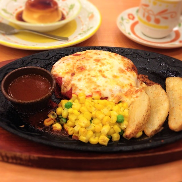 牛挽肉のチーズカツレツ