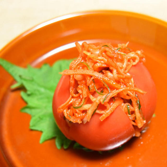 トマトキムチ【ぐんまクッキングアンバサダー】薬味にだけ味付けをしてトマトのおいしさを味わうおつまみ。